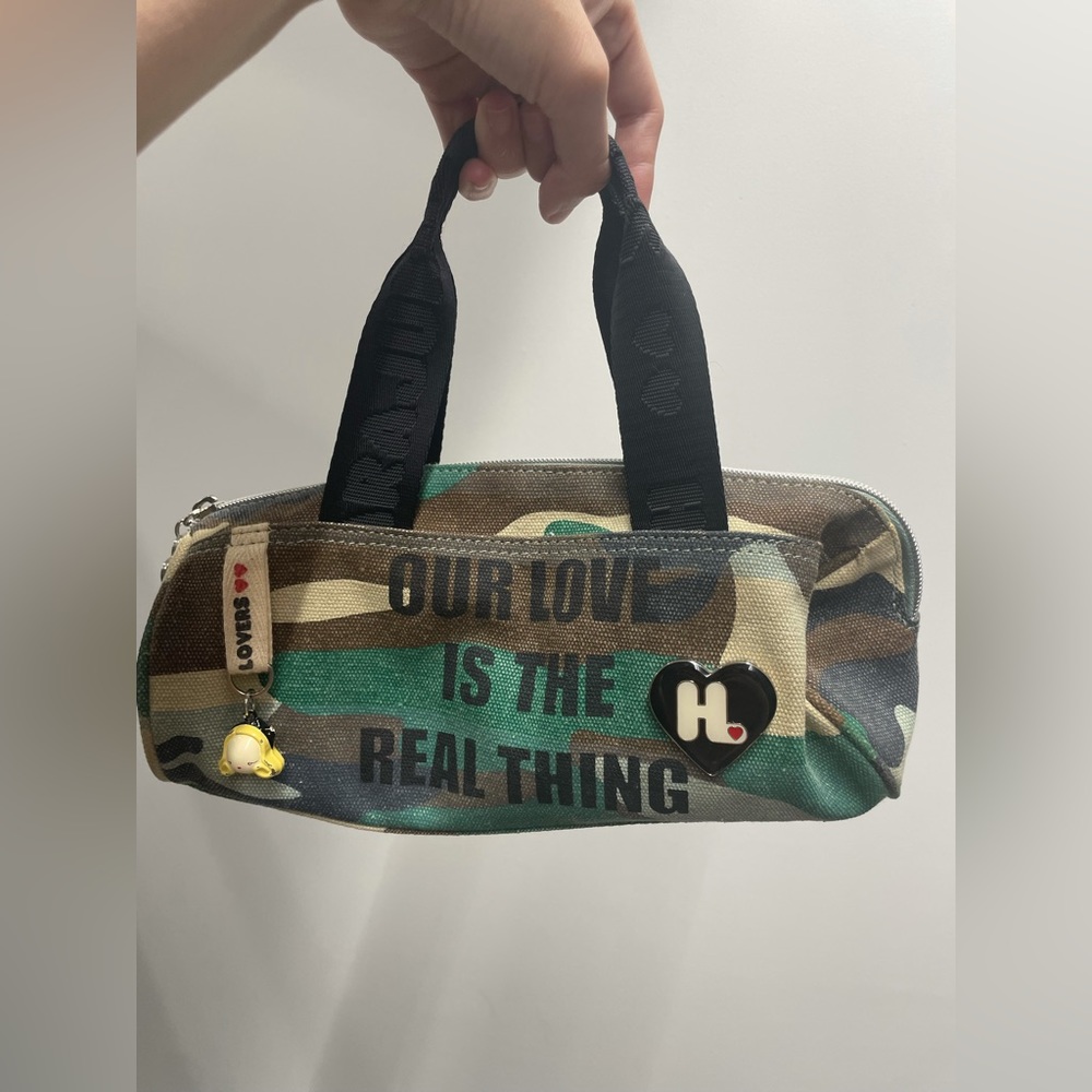Rare Harajuku Lovers Our Love Is the REAL Thing Camouflage Purse Hand Bag - Picture 1 of 5